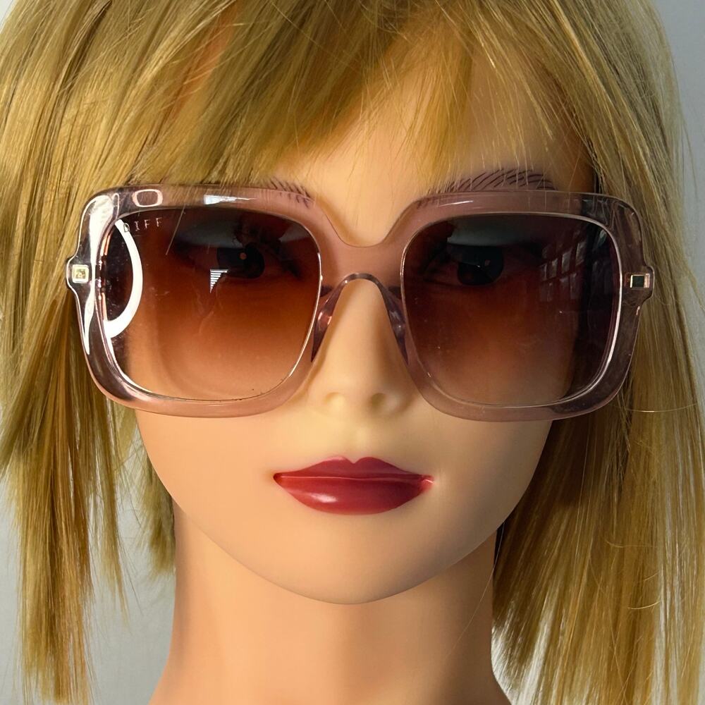 DIFF Sandra Oversized Square Sunglasses Pink Gold Gradient Lenses w/ Case